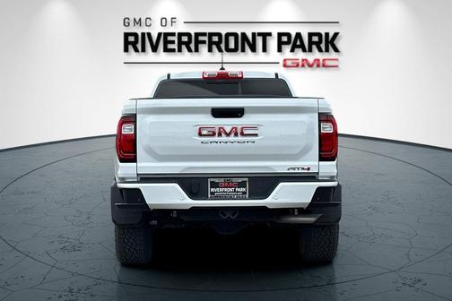 Summit White 2024 GMC Canyon AT4