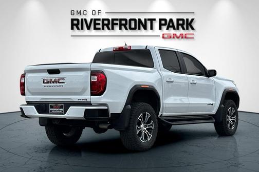 Summit White 2024 GMC Canyon AT4