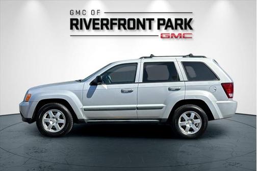 2009 Jeep Grand Cherokee Laredo