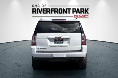 Summit White 2016 GMC Yukon XL SLT