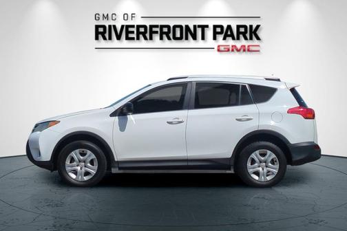 Super White 2015 Toyota RAV4 LE