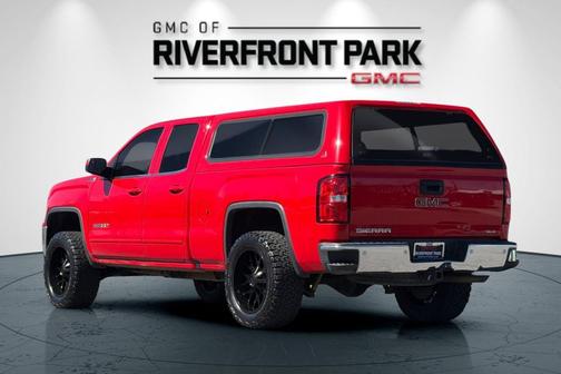 Red 2017 GMC Sierra 1500 SLE