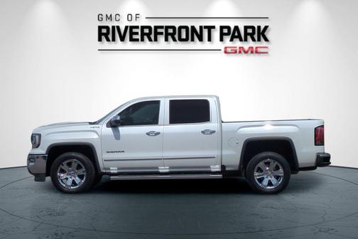 White Frost Tricoat 2018 GMC Sierra 1500 SLT