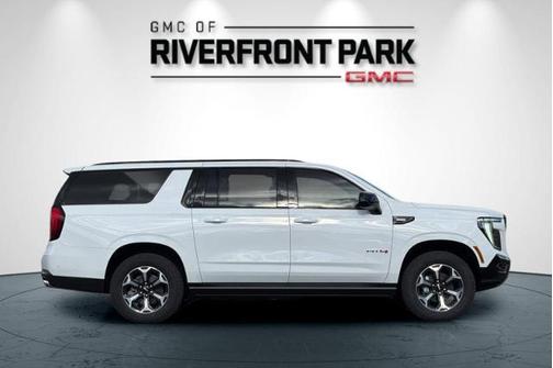 Summit White 2026 GMC Yukon XL 4WD AT4
