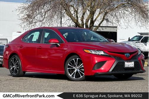 2020 Toyota Camry SE