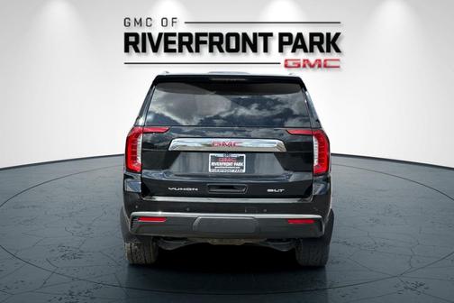 2022 GMC Yukon SLT