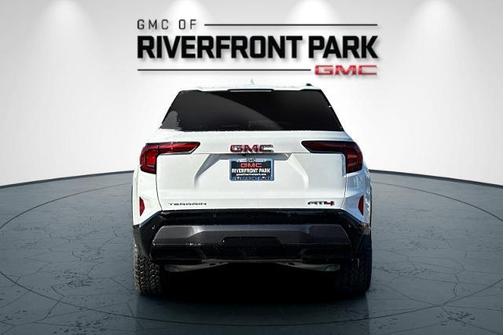 2026 GMC Terrain AWD AT4