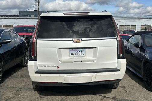 2016 Cadillac Escalade ESV Platinum
