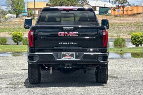 2025 GMC Sierra 2500 Denali