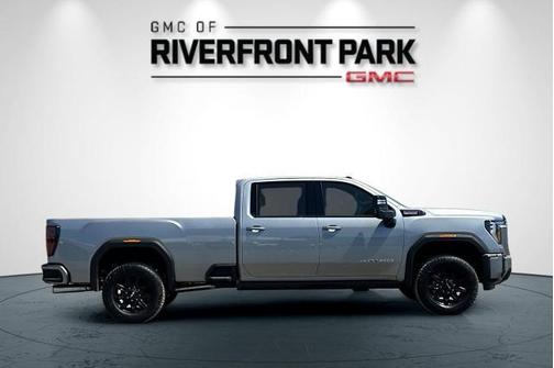 2025 GMC Sierra 2500 AT4