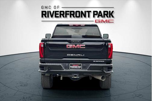 2024 GMC Sierra 2500 Denali