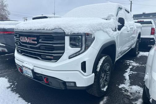 2024 GMC Sierra 1500 AT4