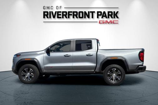 Sterling Metallic 2025 GMC Canyon AT4