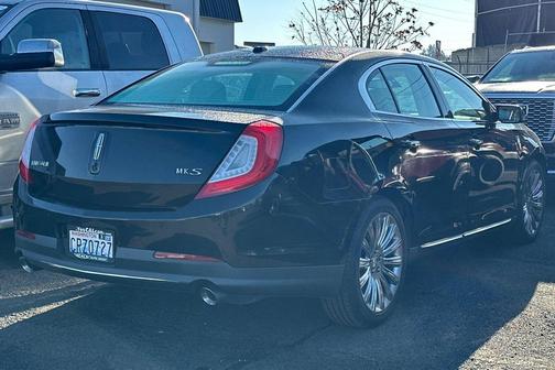 2014 Lincoln MKS Base