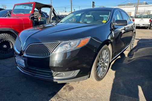 2014 Lincoln MKS Base
