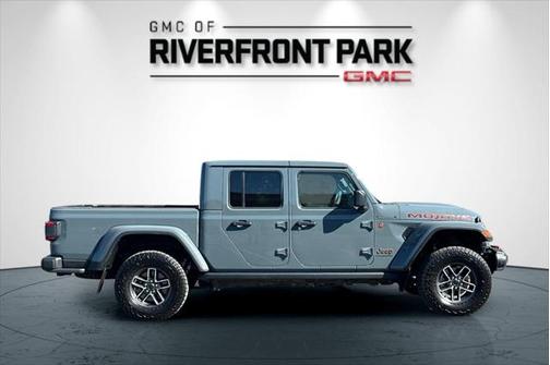 2024 Jeep Gladiator Mojave X