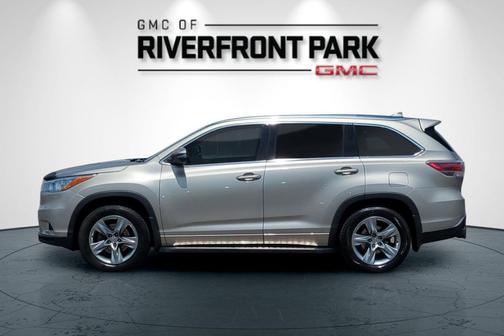 Creme Brulee 2015 Toyota Highlander Limited