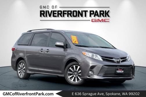 2018 Toyota Sienna XLE