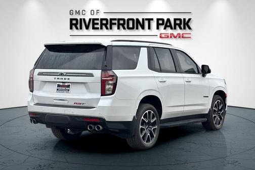 2022 Chevrolet Tahoe 4WD RST