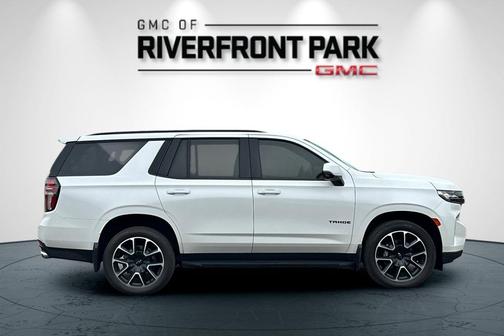 2022 Chevrolet Tahoe 4WD RST