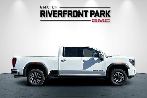 2023 GMC Sierra 2500 AT4