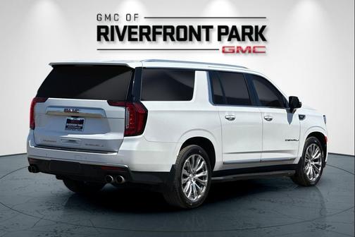 2022 GMC Yukon XL Denali