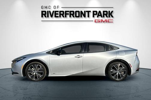 2023 Toyota Prius LE