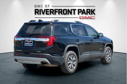 2023 GMC Acadia AWD SLT