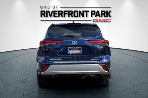 Blueprint 2021 Toyota Highlander Hybrid Platinum