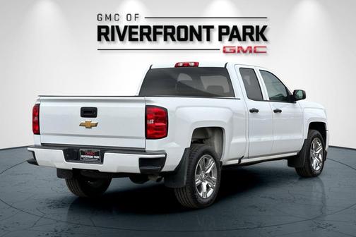 2018 Chevrolet Silverado 1500 Custom