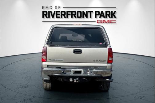 2003 Chevrolet Silverado 2500 LS H/D Crew Cab
