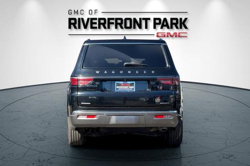 2022 Jeep Wagoneer Series III 4x4
