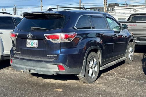 2016 Toyota Highlander Limited Platinum