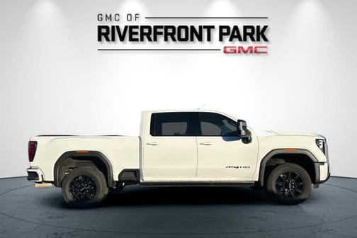 2025 GMC Sierra 2500 AT4