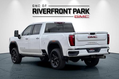 2024 GMC Sierra 2500 Denali