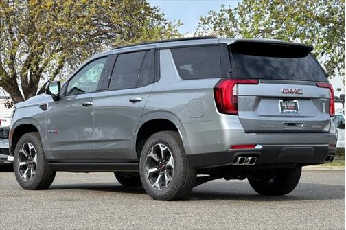 2025 GMC Yukon 4WD AT4