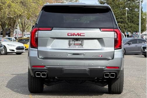 2025 GMC Yukon 4WD AT4