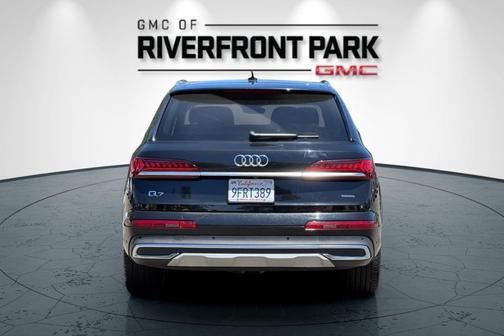 2023 Audi Q7 55 Premium Plus