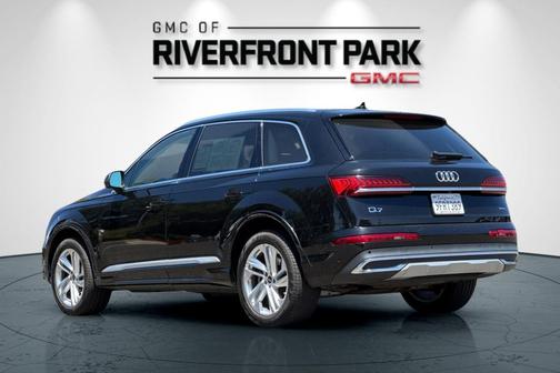2023 Audi Q7 55 Premium Plus