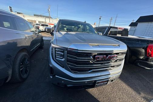 2025 GMC Sierra 1500 SLT