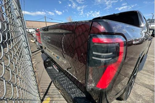 2025 GMC Sierra EV Max Range Denali