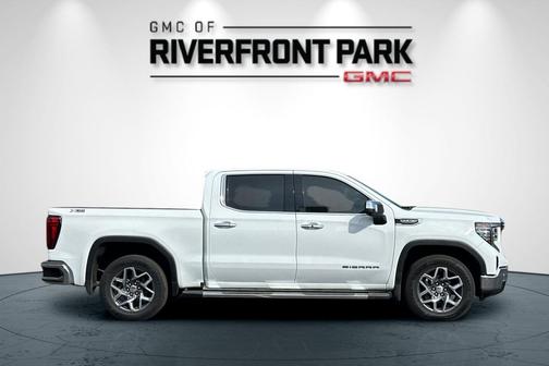 2022 GMC Sierra 1500 SLT