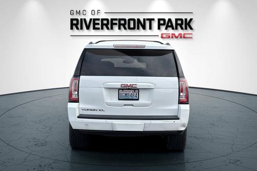 2017 GMC Yukon XL SLT