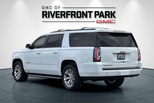 2017 GMC Yukon XL SLT