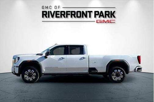 2025 GMC Sierra 3500 Denali