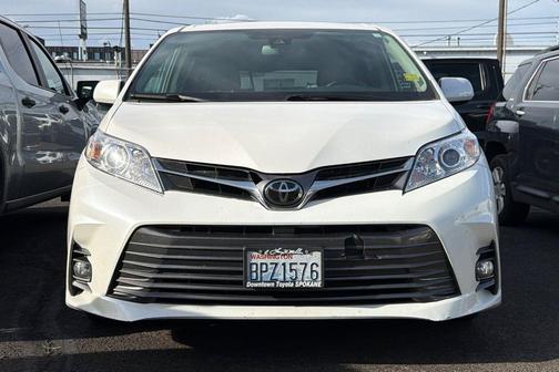 2019 Toyota Sienna XLE