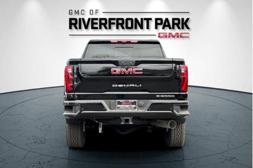 2025 GMC Sierra 2500 Denali