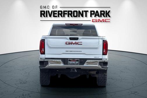 2022 GMC Sierra 2500 SLT