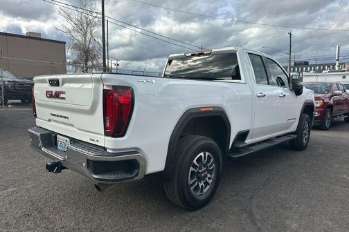 2022 GMC Sierra 2500 SLT