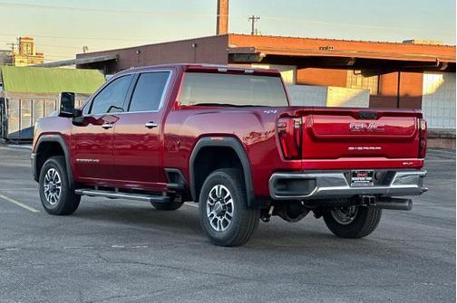 2025 GMC Sierra 2500 AT4